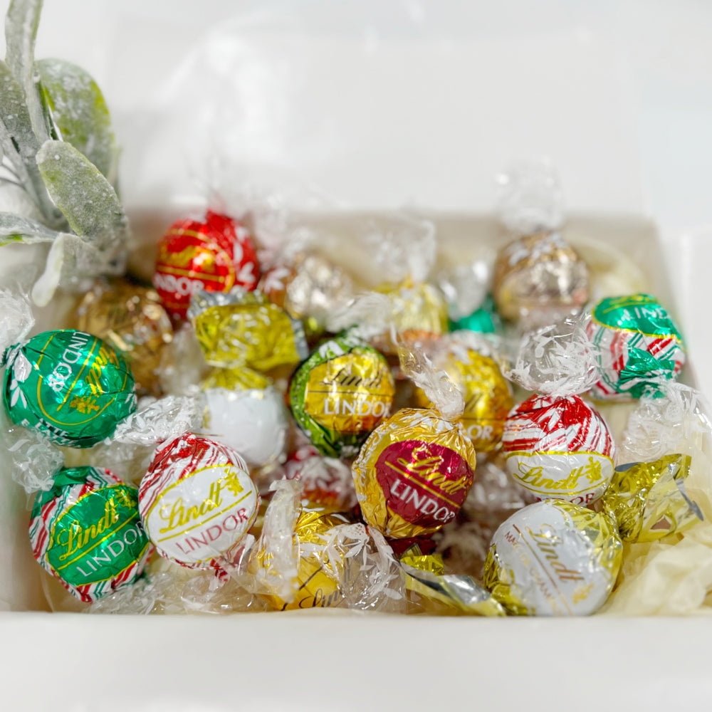 Ultimate Christmas Lindt Chocolate Gift Box - 20 Truffles