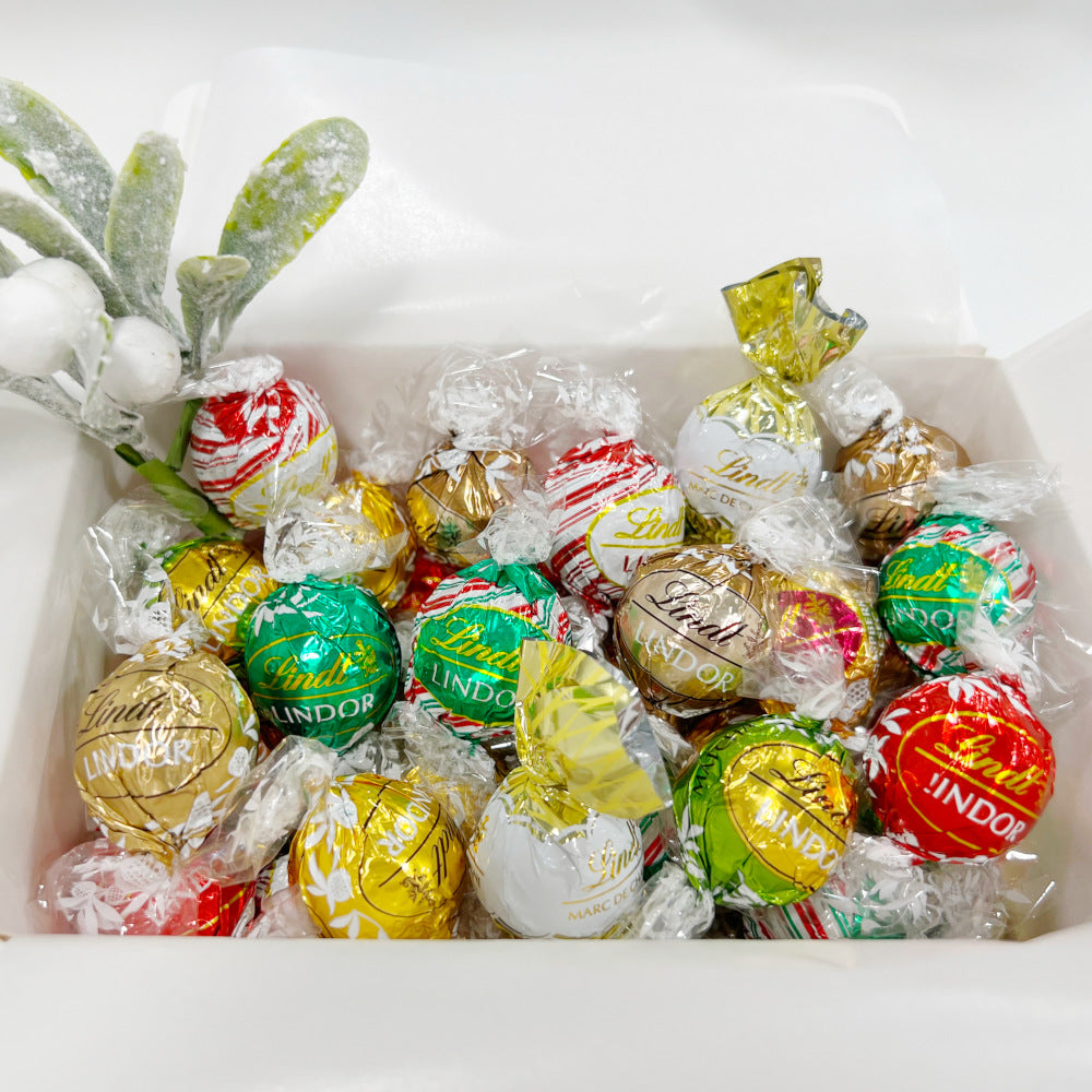 Ultimate Christmas Lindt Chocolate Gift Box - 40 Truffles
