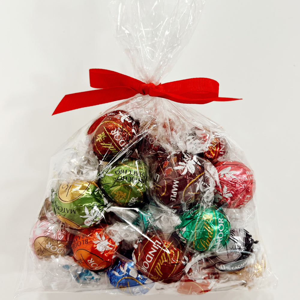 Lindt Lindor 30 Flavours Chocolate Gift Bag