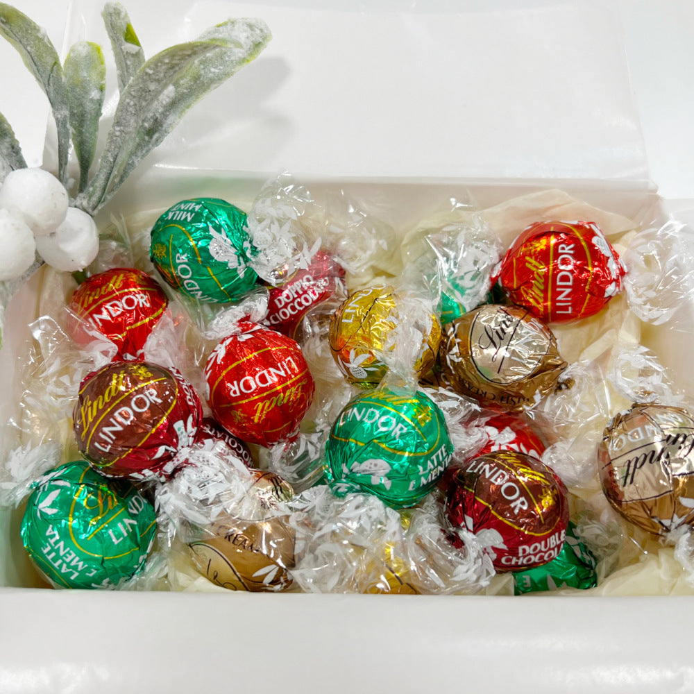Christmas Lindt Chocolate Gift Box - 20 Truffles