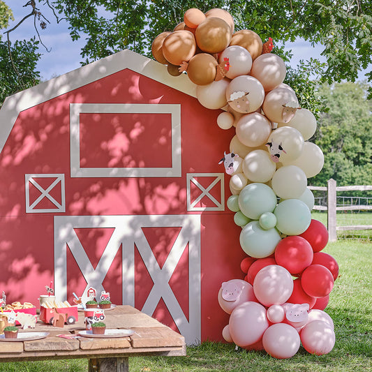 Farm Party Balloon Arch with Card Animals