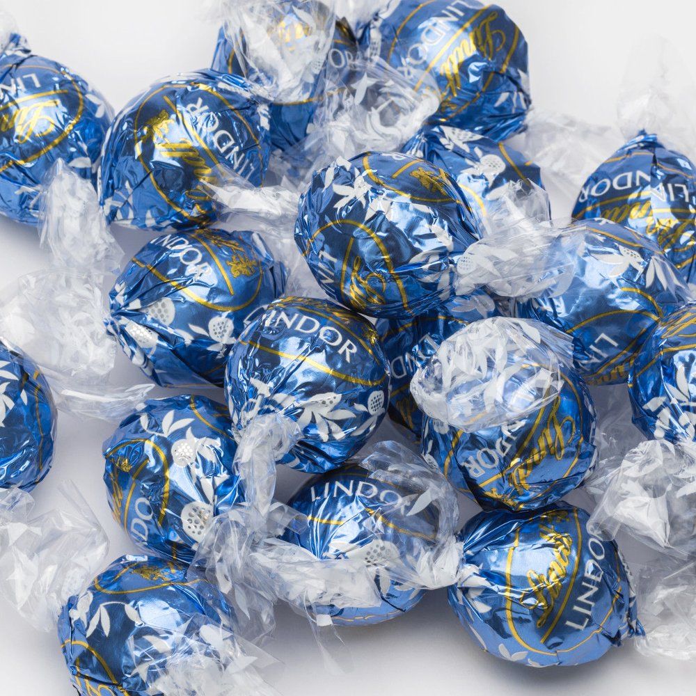 Lindt Lindor UK Milk & White Chocolate - Lindt Lindor - Party Touches