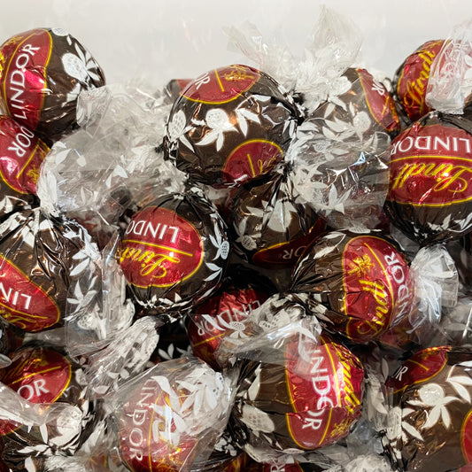 Lindt Lindor US Strawberry Dark Chocolate