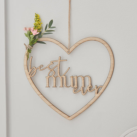 Wooden Best Mum Ever Heart Wreath