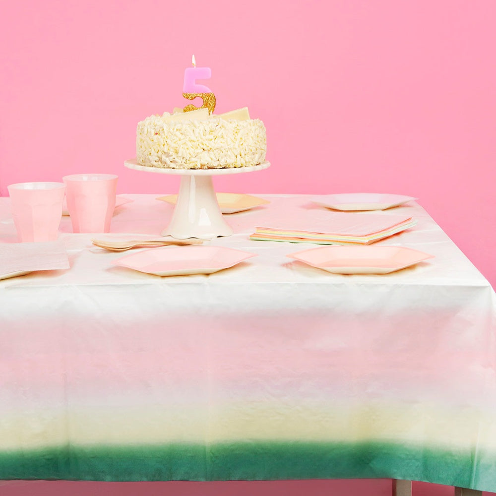 We Heart Pastel Table Cover