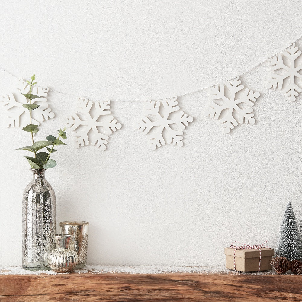 Christmas Wooden Snowflake Bunting