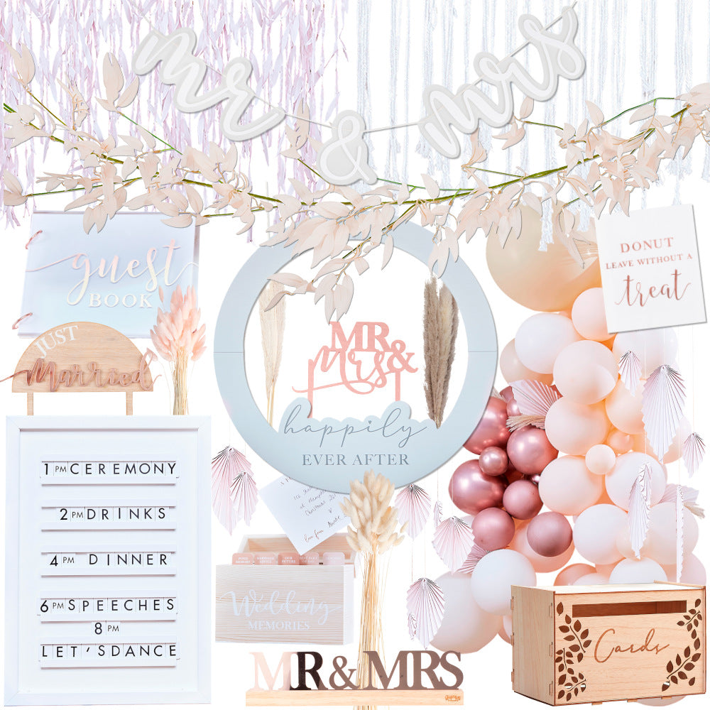A Touch of Pampas Boho Wedding Decorations